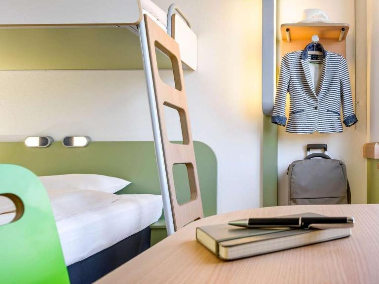 Ibis Budget Cannes Mougins Exterior photo